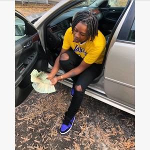 Meet your Posher, Deona